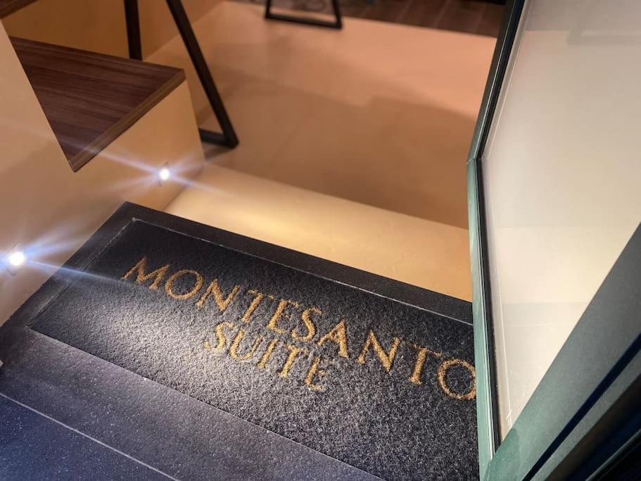 Montesantogroup Suite House Nel Centro Di Napoli Extérieur photo