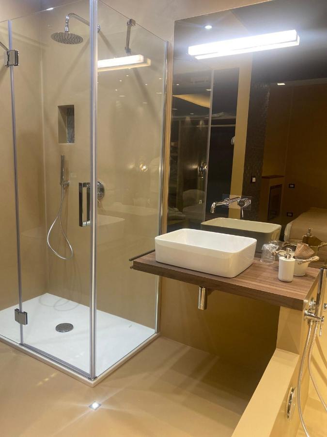 Montesantogroup Suite House Nel Centro Di Napoli Extérieur photo